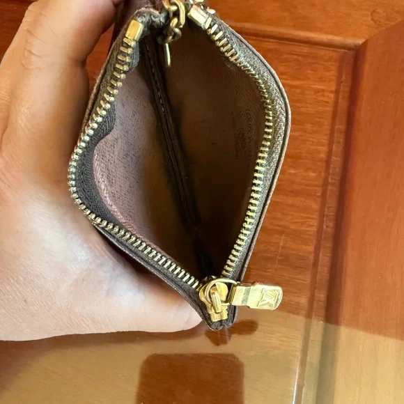 LOUIS VUITTON MONOGRAM KEY CLES WITH LV DUST BAG AND LV BOX